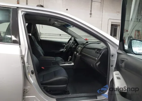 2012 Toyota Camry Se z USA, uszkodzony, nr VIN 4T1BF1FK1CU161939